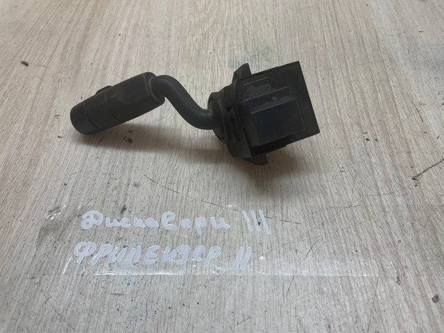 Подрулевой переключатель Land Rover Discovery 2004-2009 L319