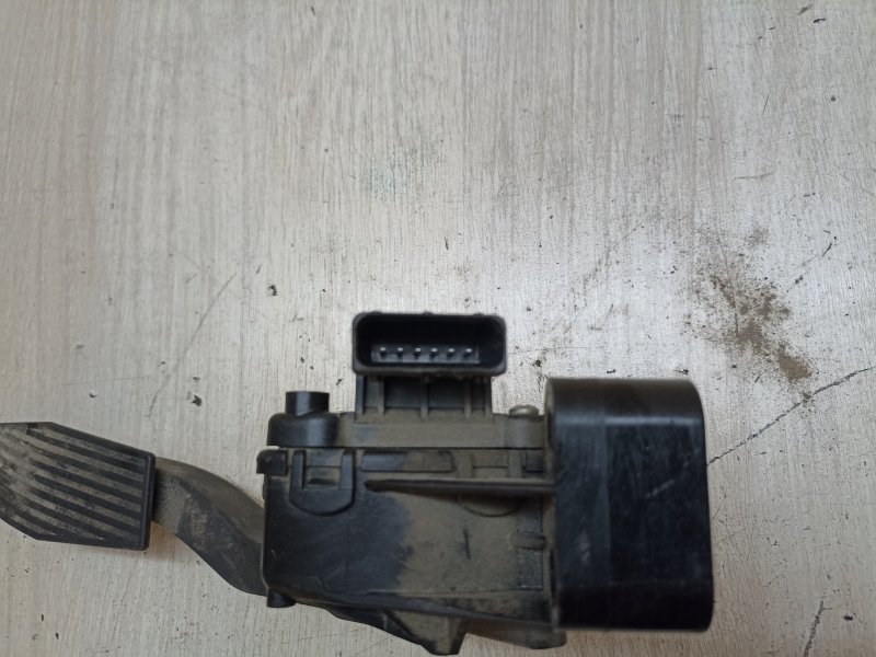Педаль газа Opel Astra H 2008 L48