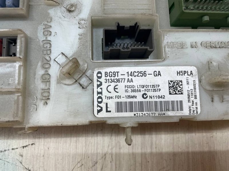 Блок предохранителей Volvo XC70 2004 BZ52