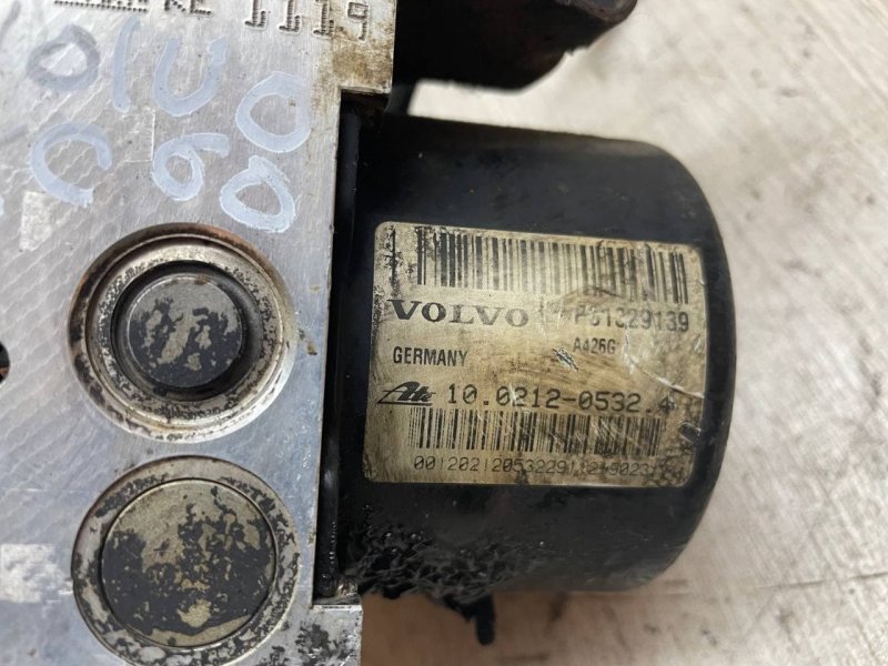 Блок ABS Volvo XC70 2004 BZ52