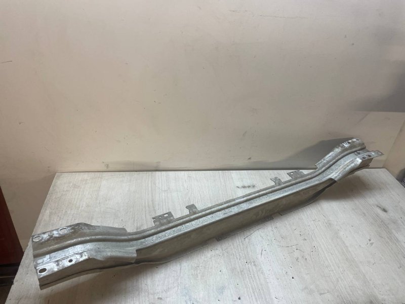 Усилитель бампера Opel Astra H 2008 L48