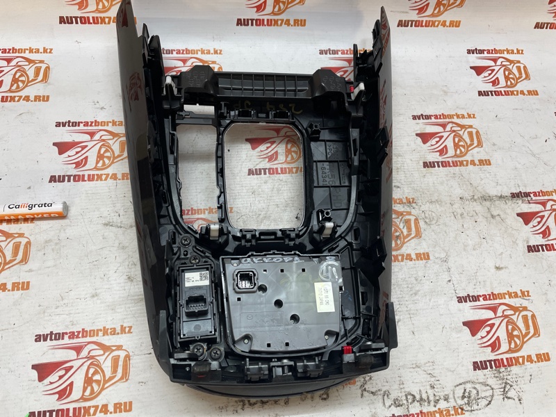 Блок кнопок мультимедиа Mazda CX-9 2018 TC