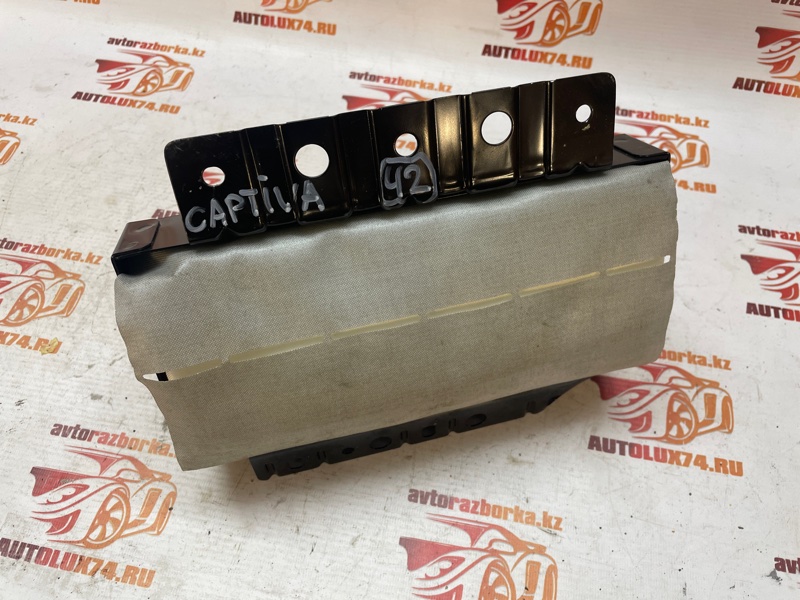 Подушка безопасности пассажира Chevrolet Captiva 2011 C100