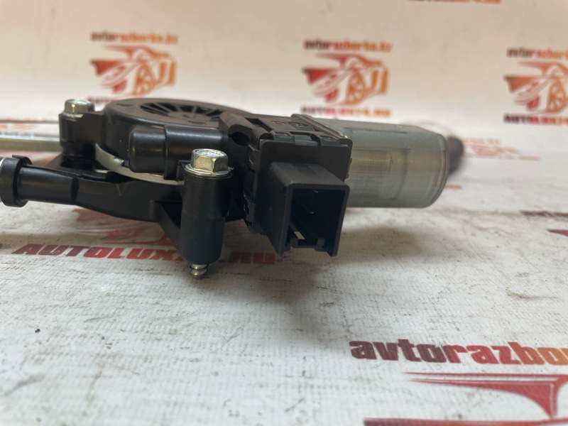 Стеклоподъемник Mazda 3 2018 BM хетчбек