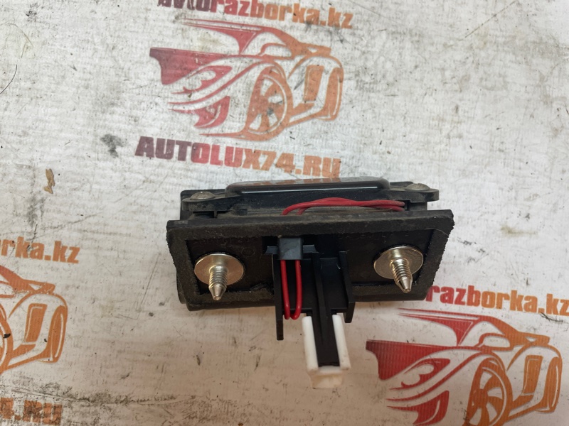 Кнопка открывания багажника Honda CR-V 4 2017 RE5