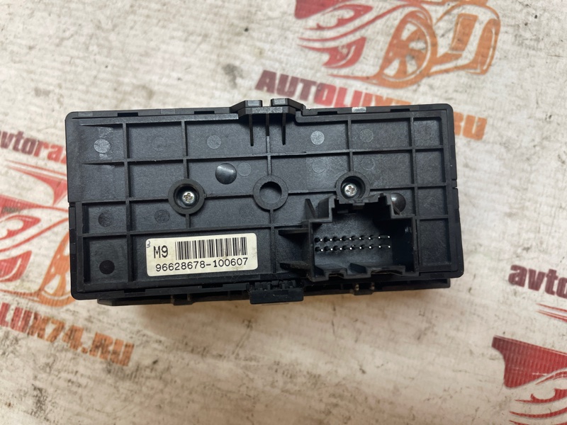 Переключатель света фар Opel Antara 2009 L07