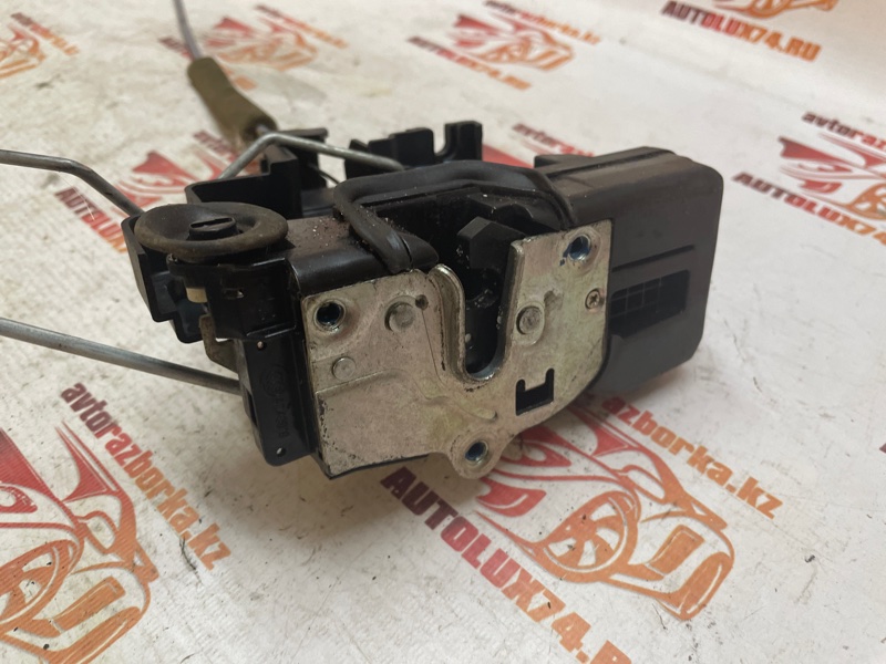 Замок двери Opel Antara 2009 L07