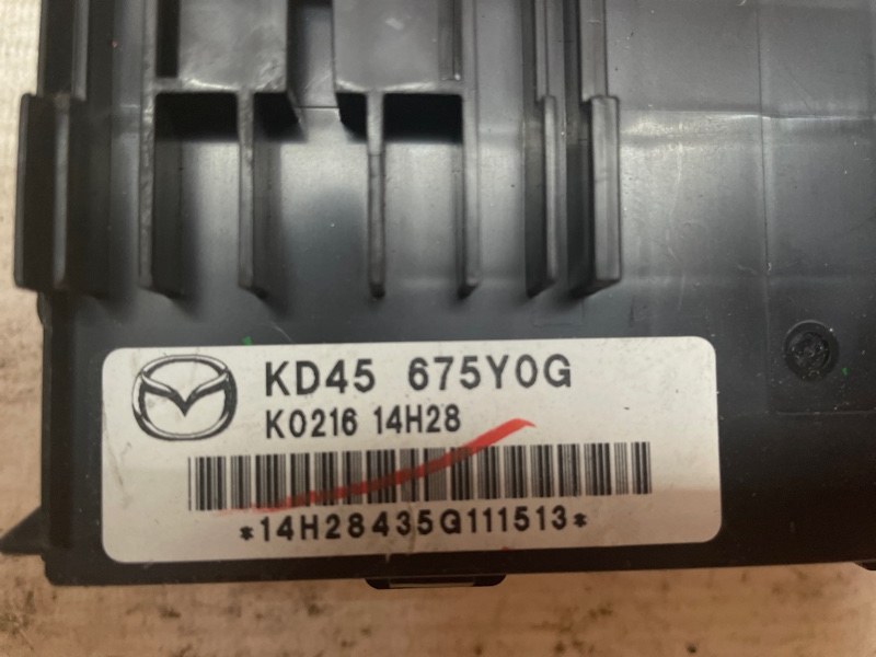 Блок комфорта Mazda 3 2018 BM хетчбек