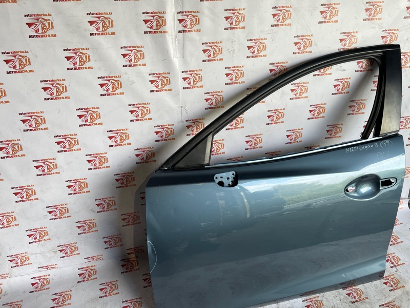 Дверь Mazda 3 2018 BM седан