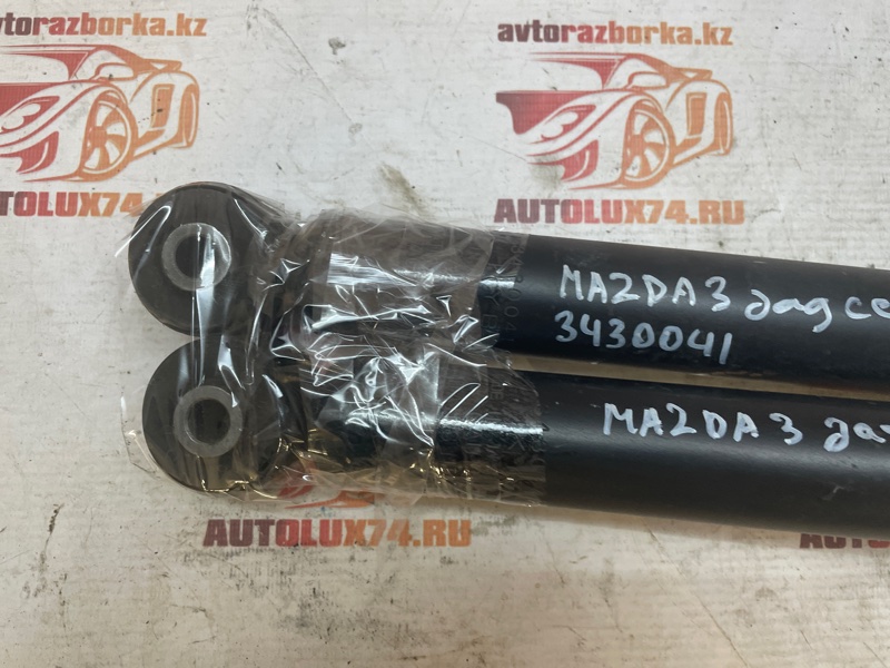 Амортизатор Mazda 3 2018 BM седан