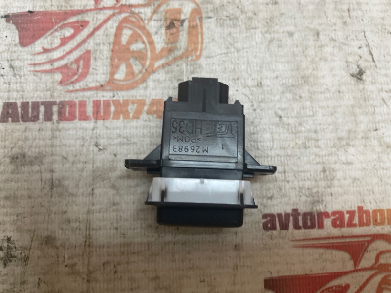 Кнопка открывания багажника Honda Accord 8 2012 CU2