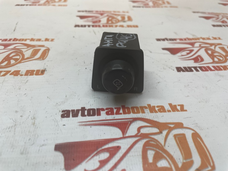 Блок управления зеркалами Opel Antara 2009 L07