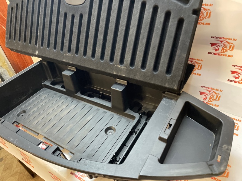 Пол багажника Mazda CX-9 2009 TB