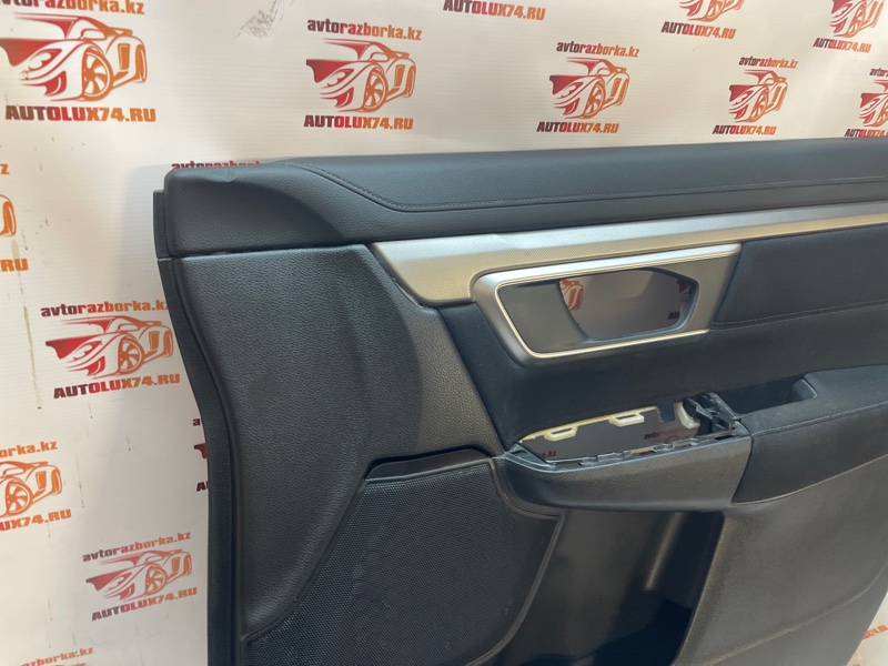 Обшивка двери Honda CR-V 5 2019 RW
