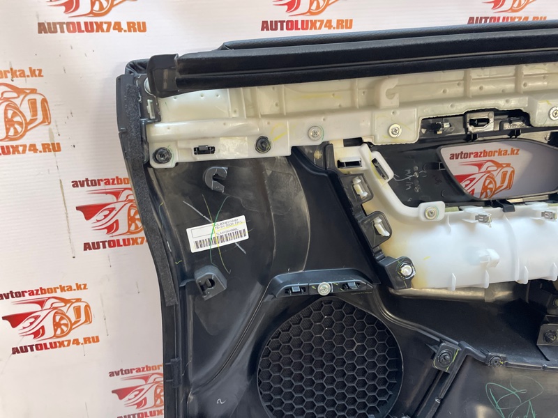 Обшивка двери Honda CR-V 5 2019 RW