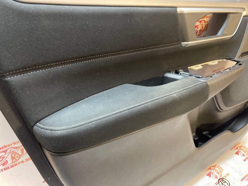 Обшивка двери Honda CR-V 5 2019 RW