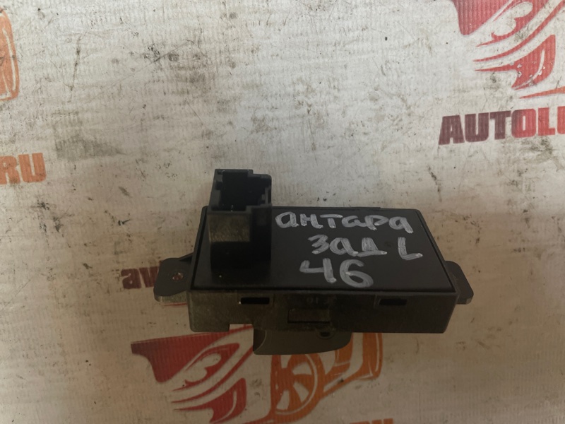 Кнопка стеклоподъемника Opel Antara 2009 L07