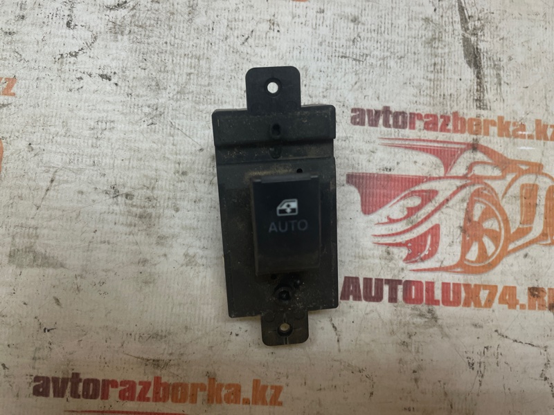 Кнопка стеклоподъемника Opel Antara 2009 L07