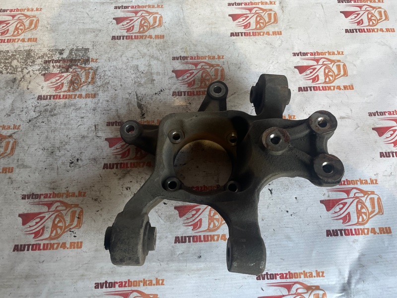 Кулак поворотный Chevrolet Captiva 2006-2011 C100