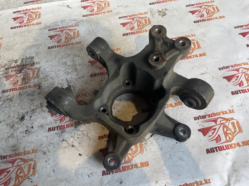 Кулак поворотный Chevrolet Captiva 2006-2011 C100