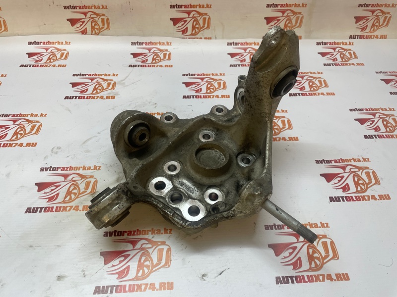 Кулак поворотный Honda Accord 8 2010 CU