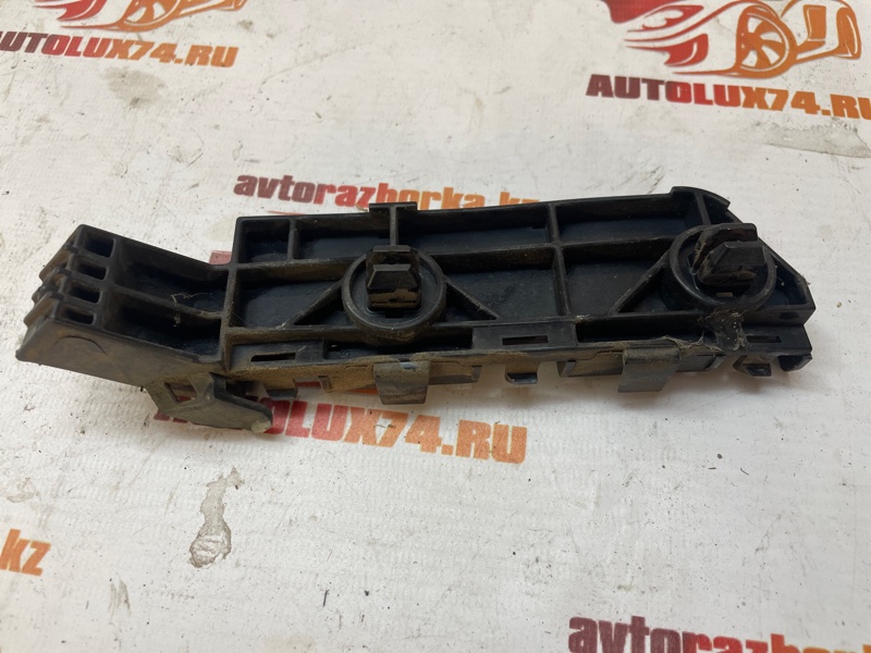 Кронштейн крыла Honda CR-V 3 2006-2012 RE