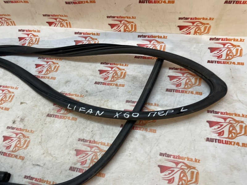 Уплотнитель двери Lifan X60 2017