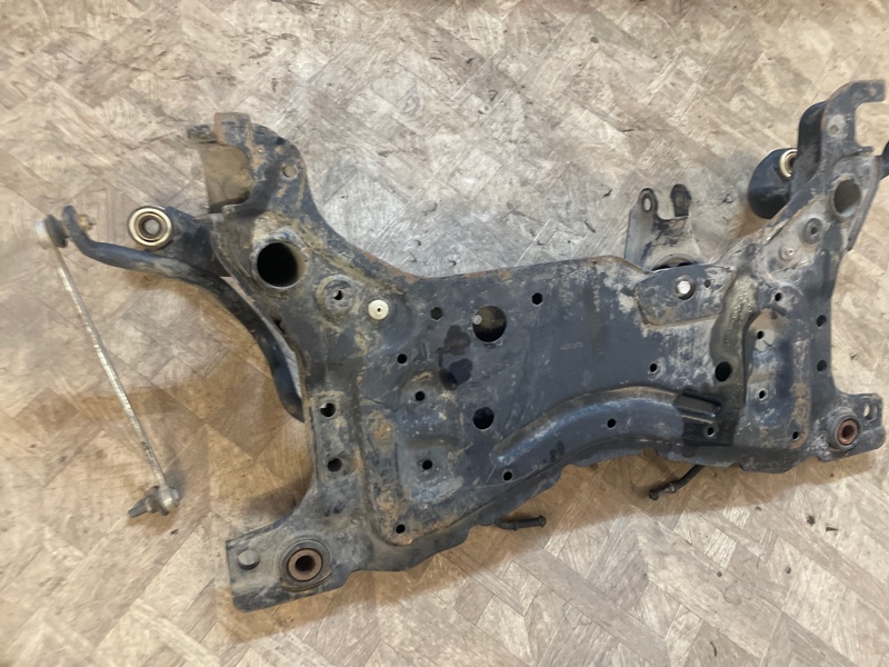 Балка Ford Focus 2 2005-2008 CB4
