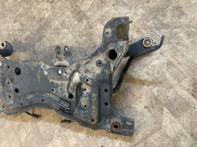 Балка Ford Focus 2 2005-2008 CB4