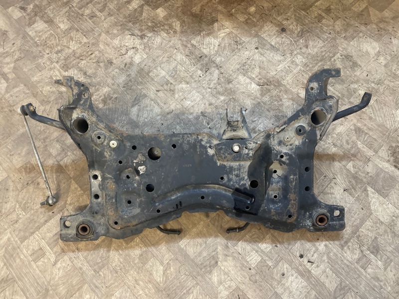 Балка Ford Focus 2 2005-2008 CB4