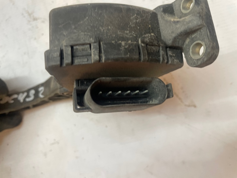 Педаль газа Ford Focus 2 2005-2010 CB4