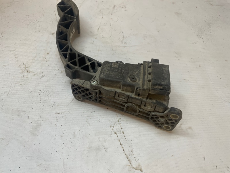 Педаль газа Ford Focus 2 2005-2010 CB4