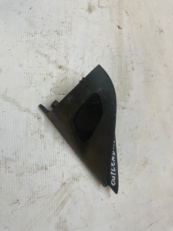Крышка зеркала внутренняя Mitsubishi Outlander 2005-2012 CW0W