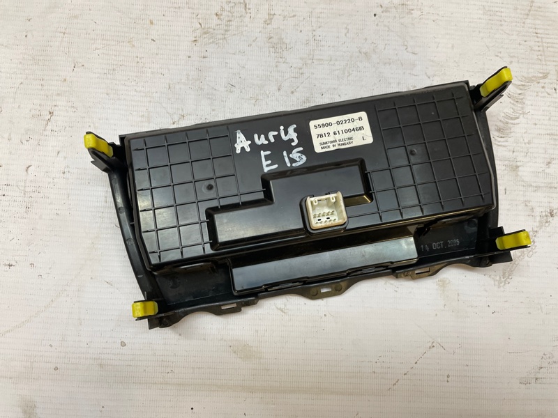 Блок управления климатом Toyota Auris 2006-2012 E150