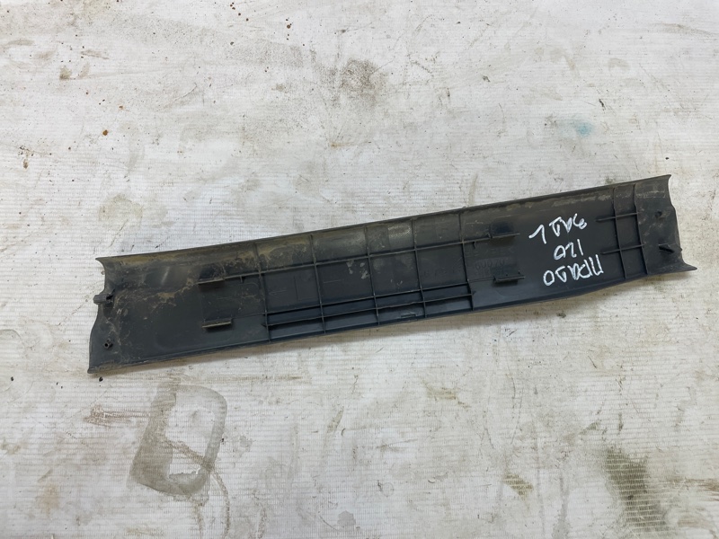 Накладка порога TOYOTA Land Cruiser Prado 2007 GRJ120