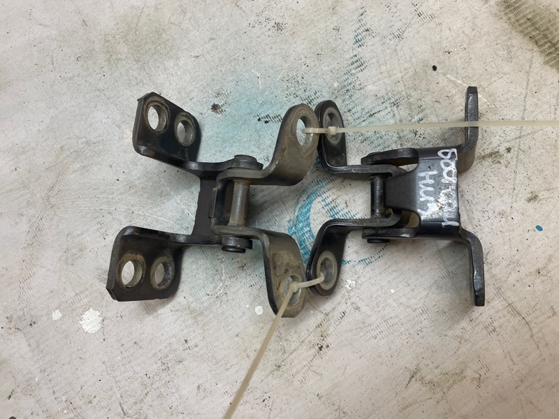 Петля багажника TOYOTA Land Cruiser Prado 2007 GRJ120