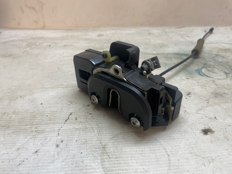 Замок двери Opel Antara 2009 L07