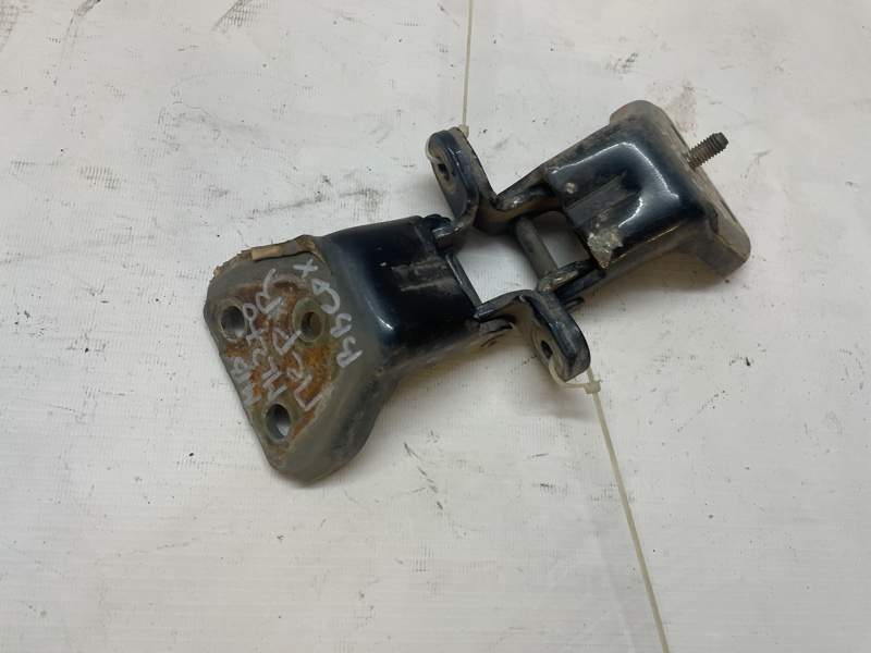 Петля двери Mercedes M-Class 1998 W163