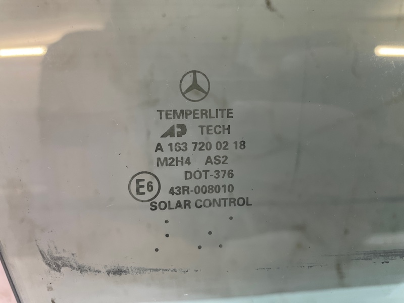 Стекло двери Mercedes M-Class 1998 W163
