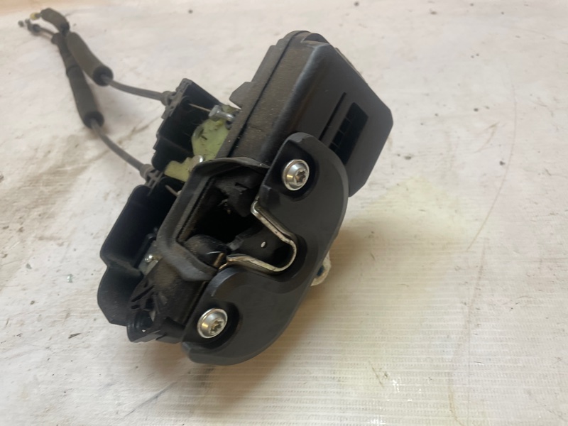 Замок двери Chevrolet Captiva 2006-2011 C100