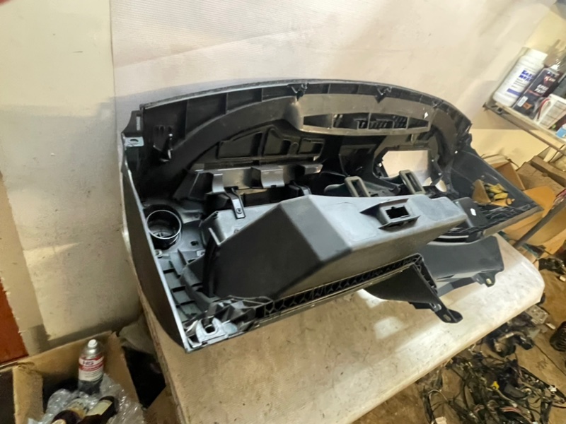 Торпедо Renault Sandero 2013 BS1Y