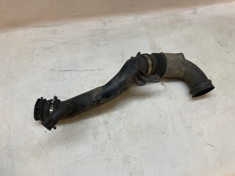 Патрубок воздушного фильтра Land Rover Range Rover Sport 2005-2012 L320
