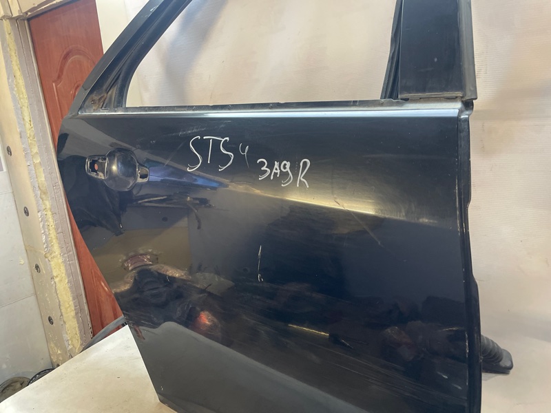 Дверь Cadillac STS 2005-2011