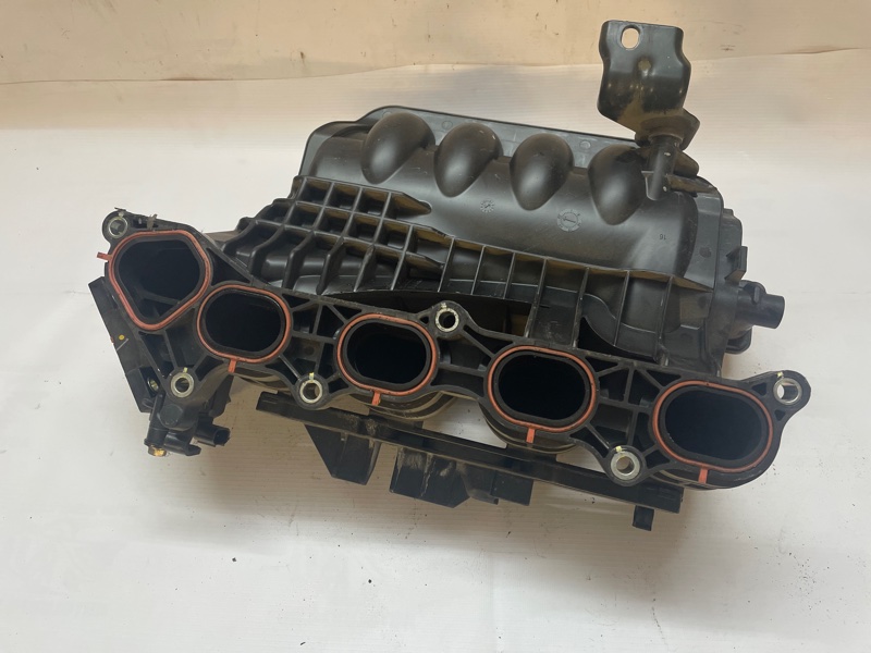 Впускной коллектор Honda CR-V 4 2017 RE5