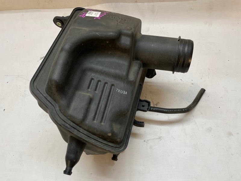 Корпус воздушного фильтра Nissan X-Trail 2007-2011 NT31