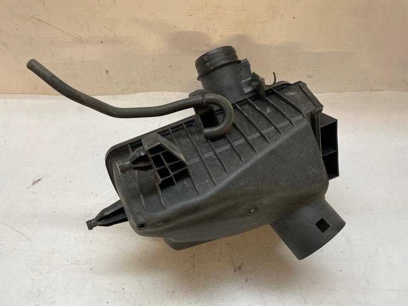 Корпус воздушного фильтра Nissan X-Trail 2007-2011 NT31