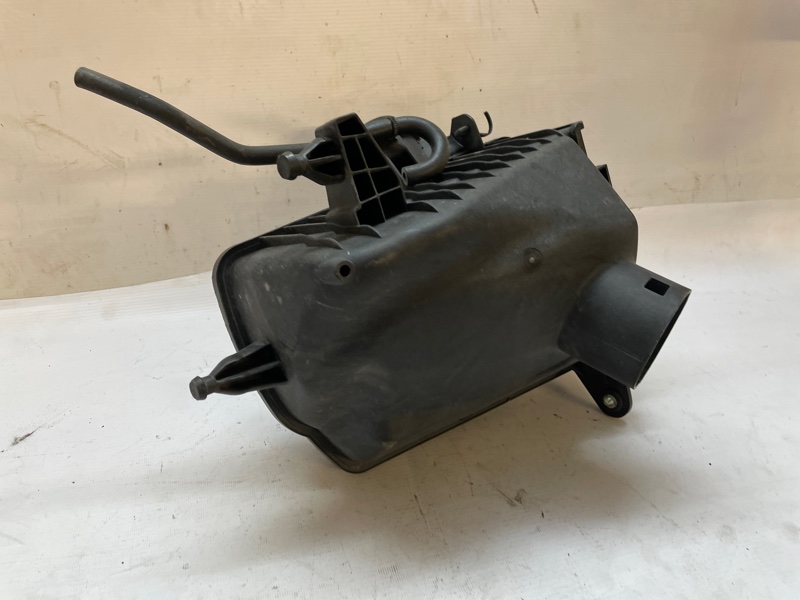 Корпус воздушного фильтра Nissan X-Trail 2007-2011 NT31