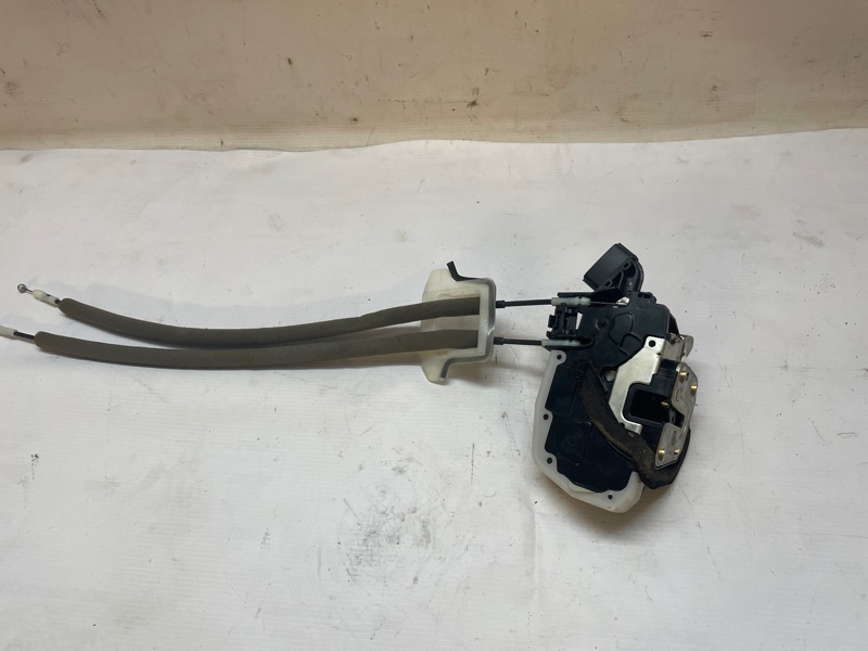 Замок двери Nissan Teana 2008-2011 J32