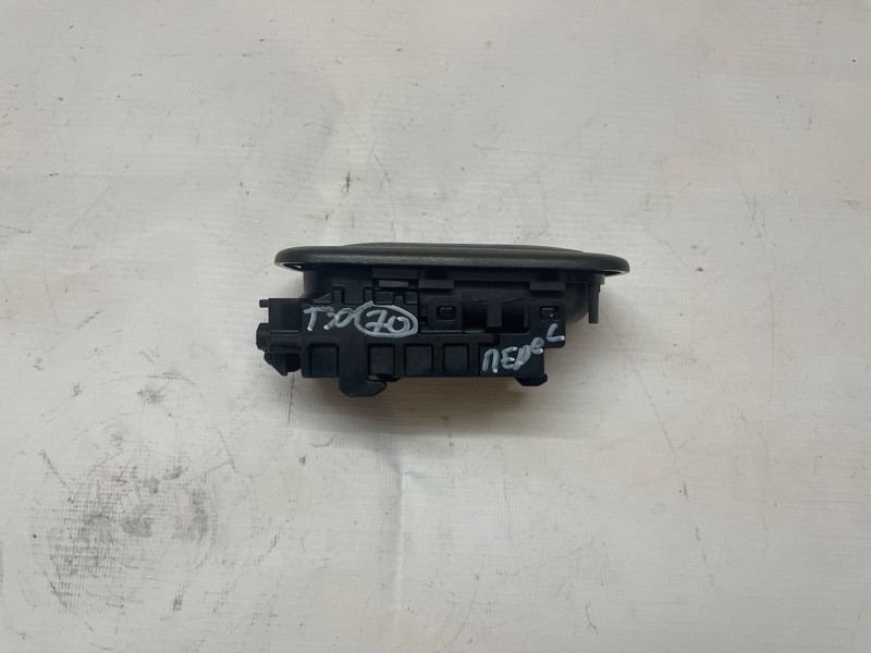 Ручка двери внутренняя Nissan X-Trail 2000-2007 NT30