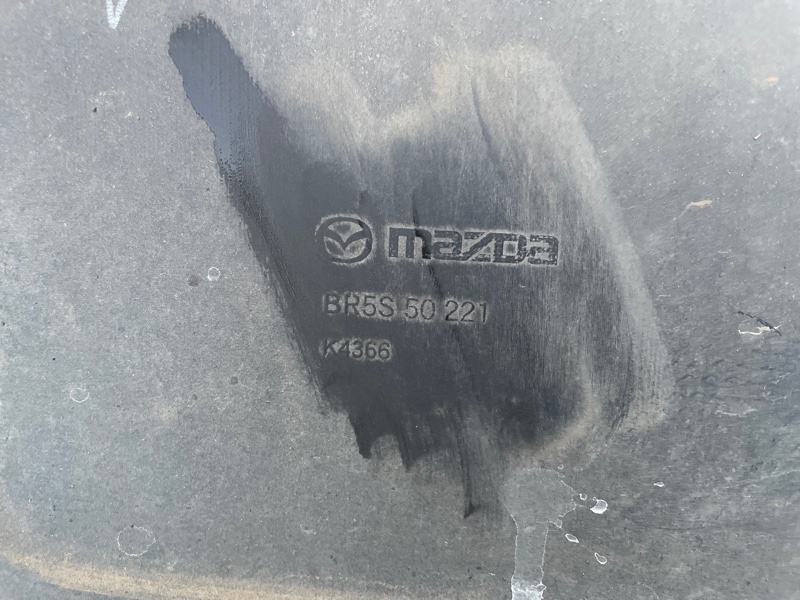 Бампер Mazda 3 2003-2006 BK